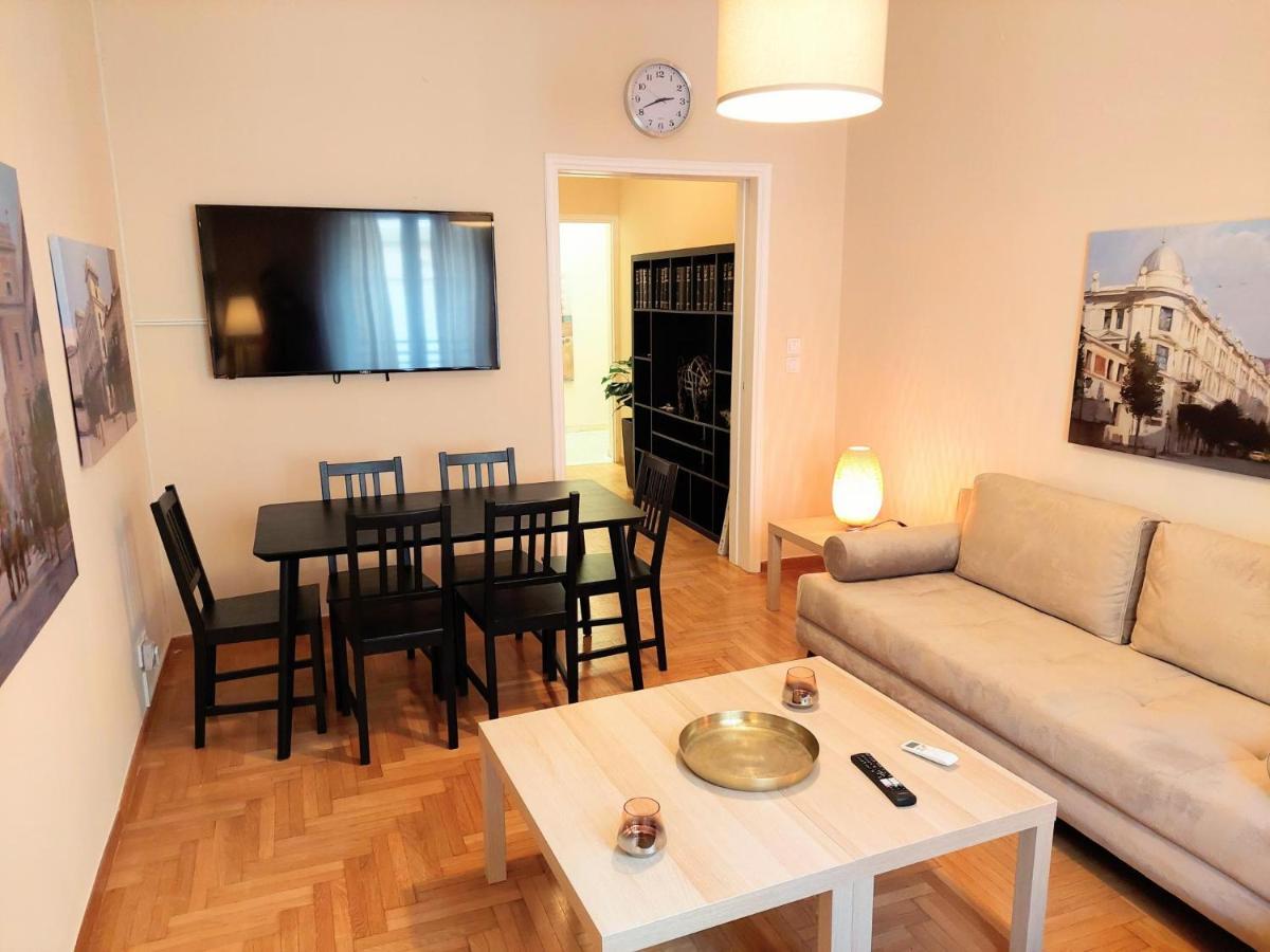 Grand Apartment In Parliament Square أثينا المظهر الخارجي الصورة