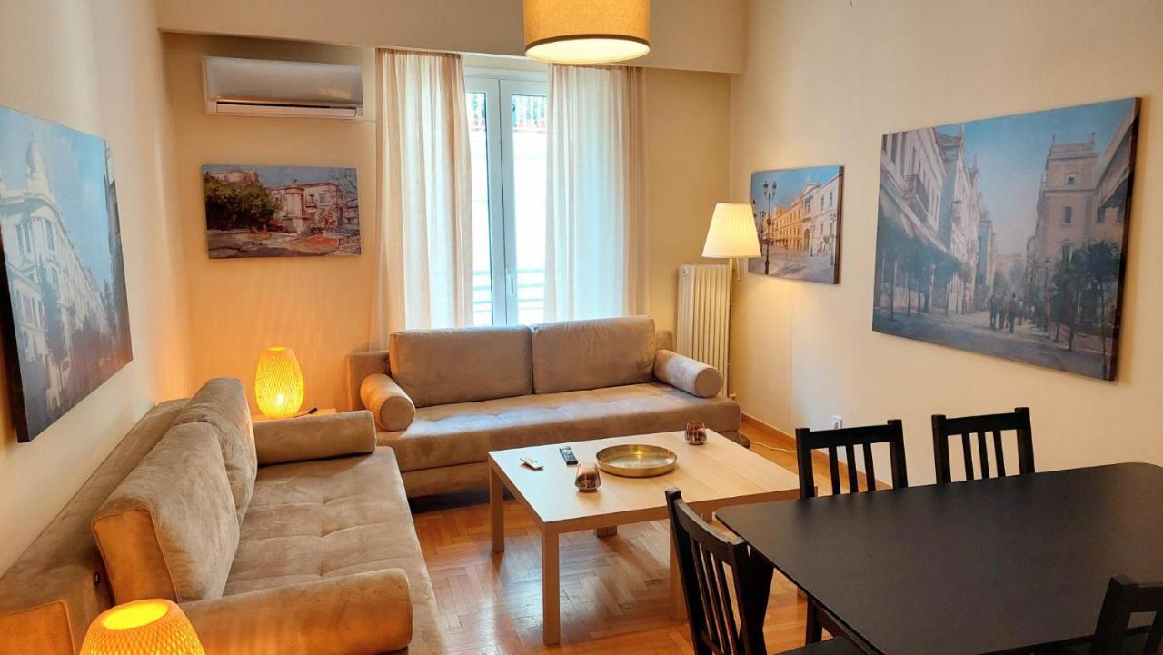Grand Apartment In Parliament Square أثينا المظهر الخارجي الصورة