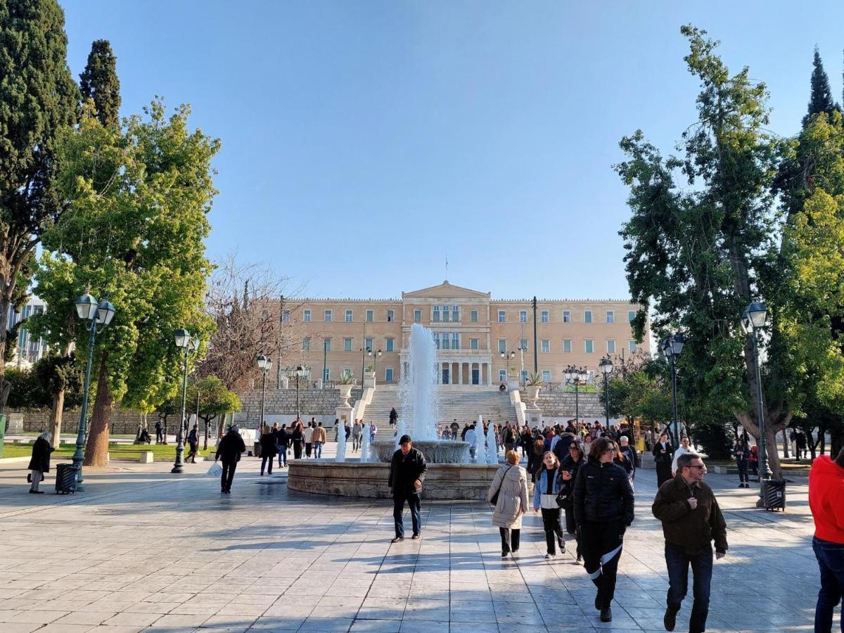 Grand Apartment In Parliament Square أثينا المظهر الخارجي الصورة